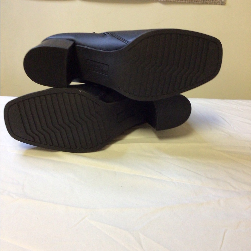 White Mountain Black Ankle Booties with Chunky Heel - Picture 7 of 8